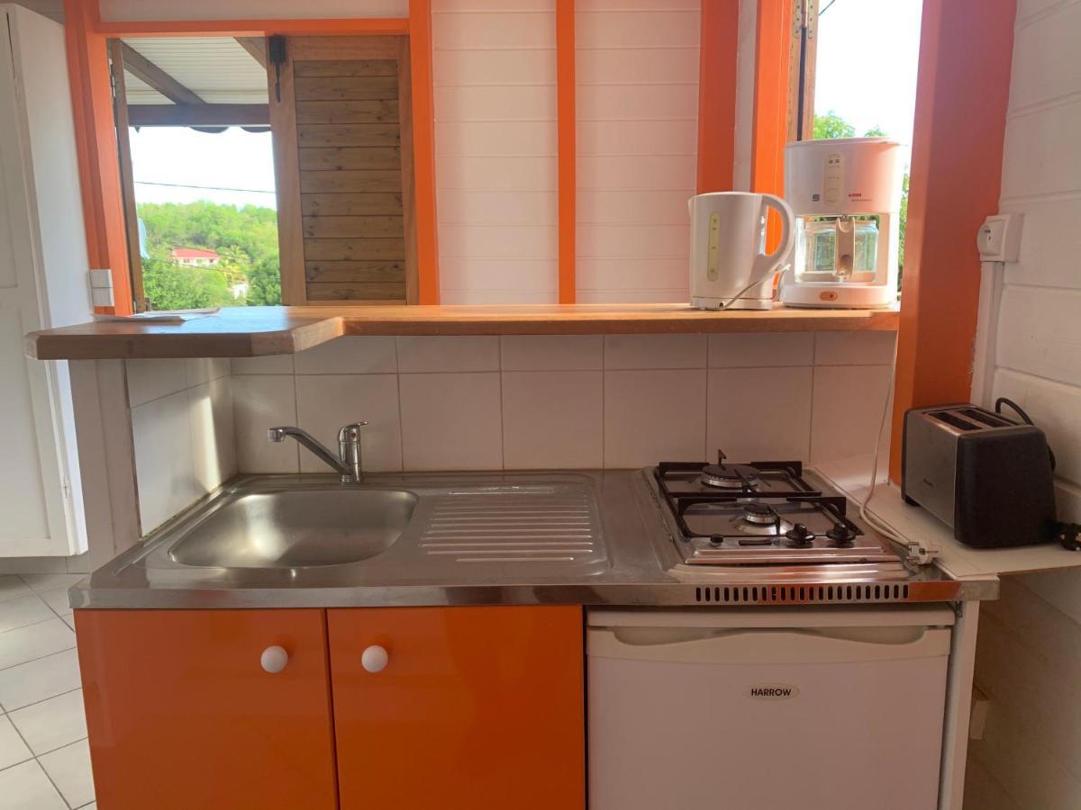 Bungalow Les Cerisiers Bouillante Eksteriør bilde