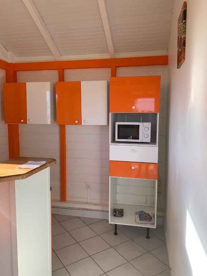 Bungalow Les Cerisiers Bouillante Eksteriør bilde