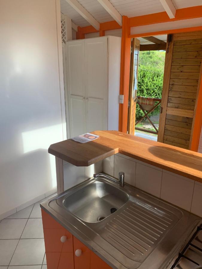 Bungalow Les Cerisiers Bouillante Eksteriør bilde